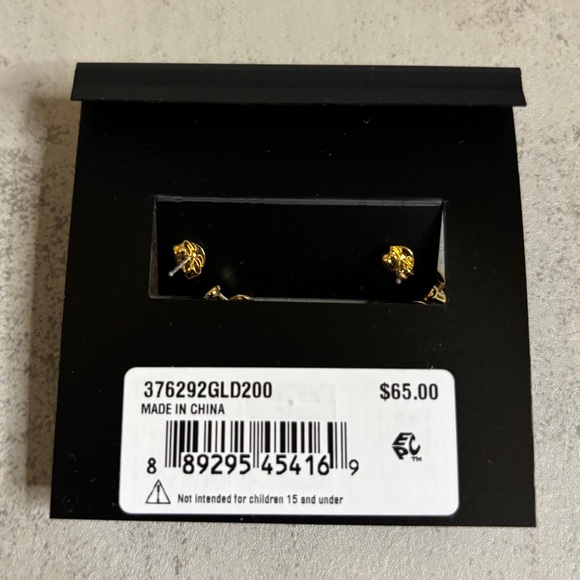 NWT Coach Wood Heart Huggie Earrings - Picture 5 of 8